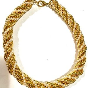Gold tone vintage necklace from grandmother